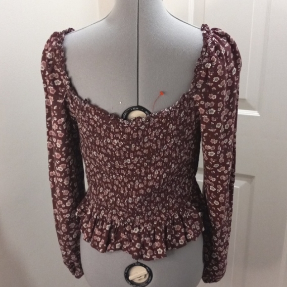 Wild Fable Burgandy Floral Cropped Elastic Sherred Top Size Large - Picture 3 of 5